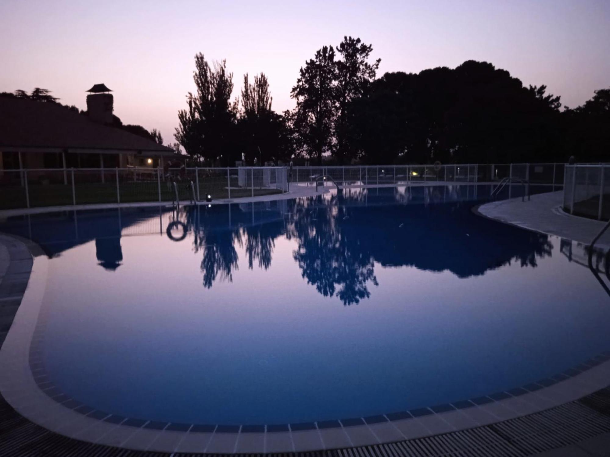 Albergue Zaragoza Camping 外观 照片